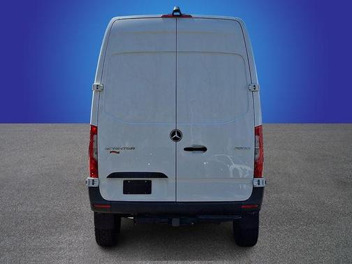 2024 Mercedes-Benz Sprinter 2500 