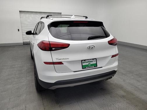 White Cream 2021 Hyundai TUCSON SEL