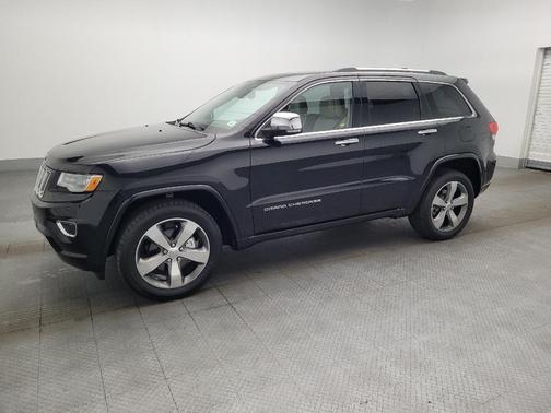 Brilliant Black Crystal Pearlcoat 2016 Jeep Grand Cherokee Overland