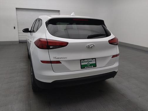 2021 Hyundai TUCSON SE