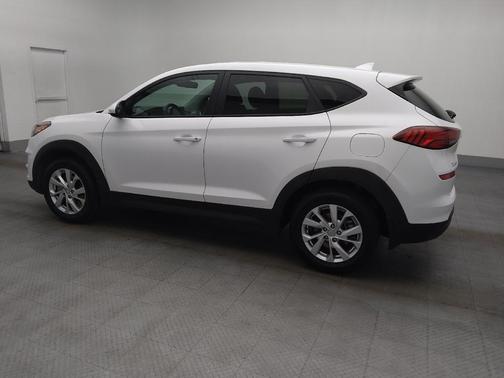 2021 Hyundai TUCSON SE
