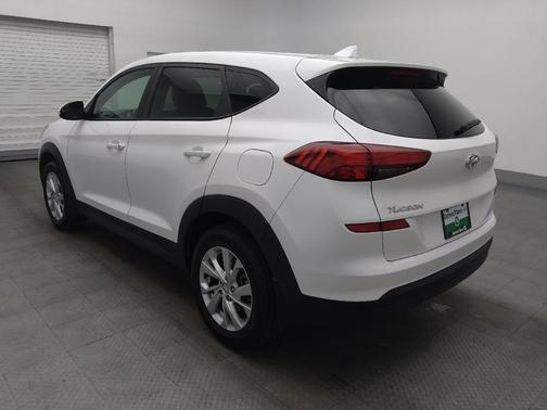2021 Hyundai TUCSON SE