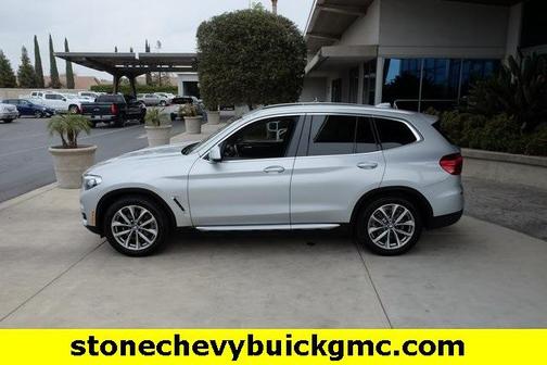Photo 4 of 32 of 2019 BMW X3 sDrive30i