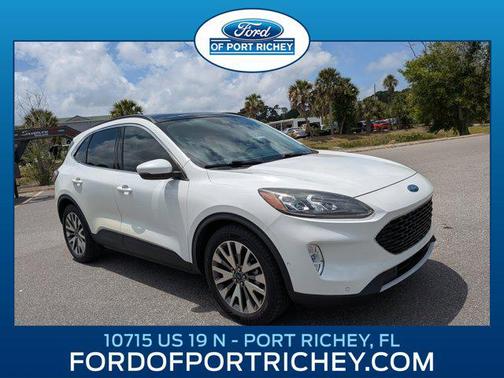 Star White Metallic Tri-Coat 2020 Ford Escape Titanium