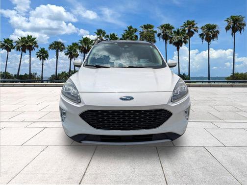 Star White Metallic Tri-Coat 2020 Ford Escape Titanium