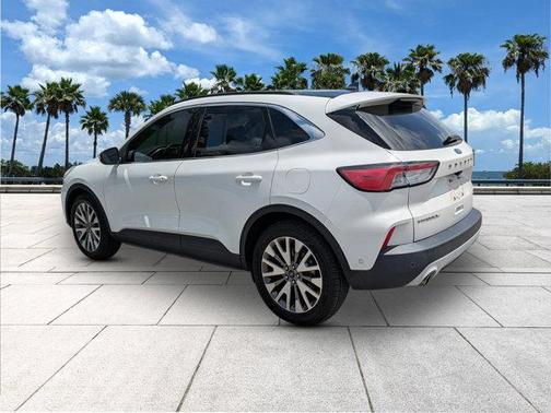 Star White Metallic Tri-Coat 2020 Ford Escape Titanium