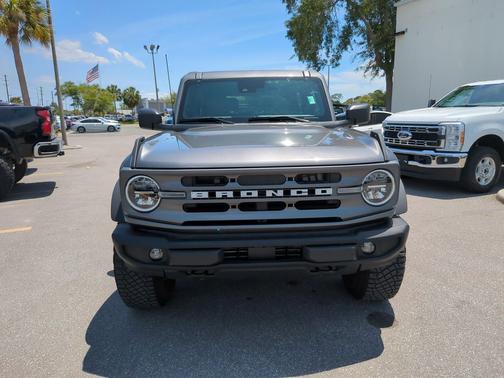 Carbonized Gray Metallic 2024 Ford Bronco Big Bend