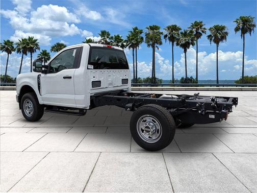2025 Ford F-350 XL