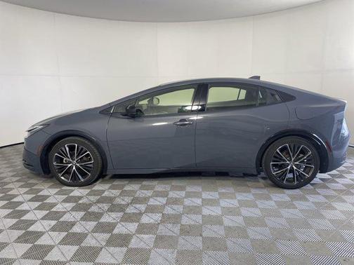 2023 Toyota Prius XLE
