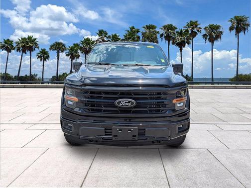 Agate Black Metallic 2026 Ford F-150 XLT