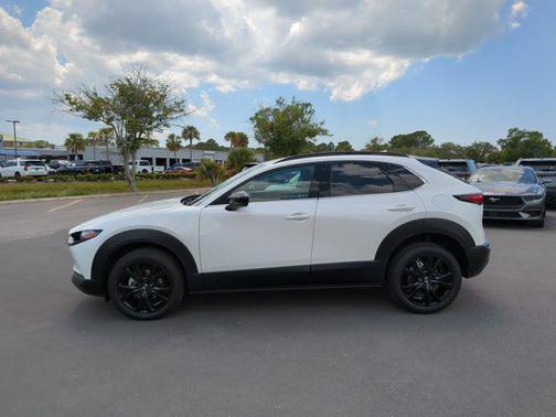 Snowflake White Pearl Mica 2025 Mazda CX-30 2.5 Turbo Premium Package