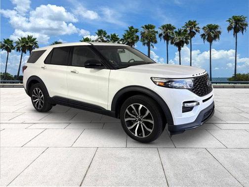 2022 Ford Explorer ST