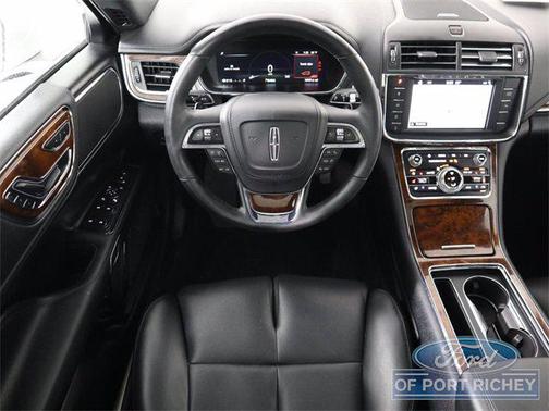 2018 Lincoln Continental Select