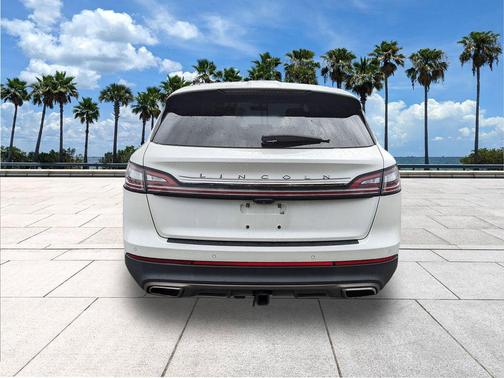 2021 Lincoln Nautilus Reserve