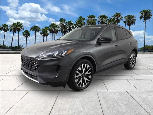 2020 Ford Escape SE