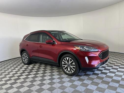 2022 Ford Escape Titanium