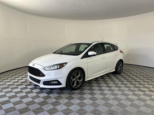 2017 Ford Focus ST ST