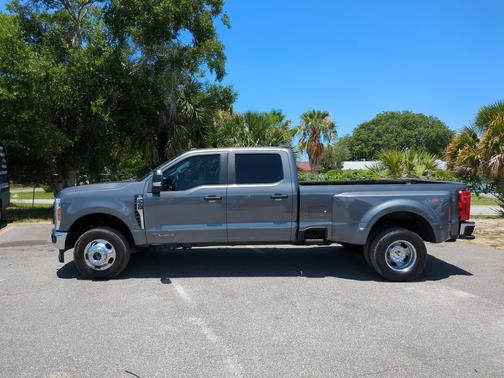 Carbonized Gray Metallic 2025 Ford F-350 XL
