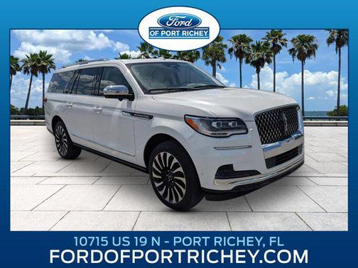 Pristine White Metallic Tri-Coat 2022 Lincoln Navigator Black Label