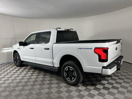 2022 Ford F-150 Lightning XLT