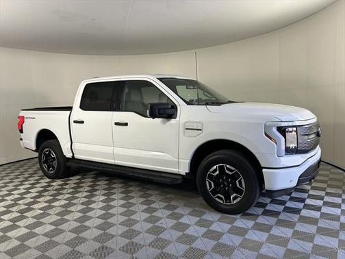 2022 Ford F-150 Lightning XLT