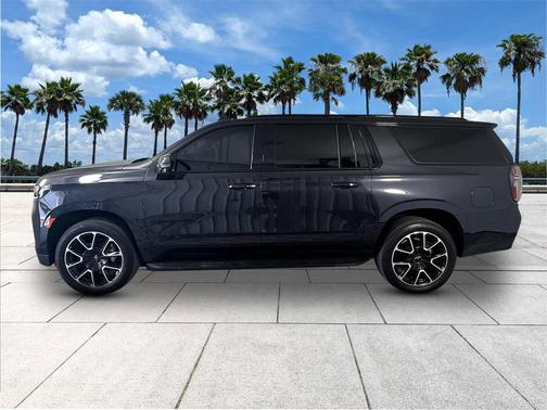 2024 Chevrolet Suburban RST