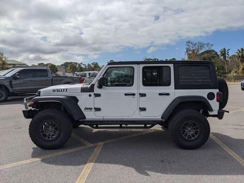 2023 Jeep Wrangler Willys