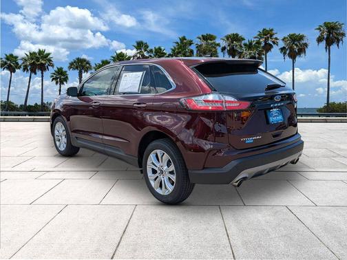 Burgundy Velvet Metallic Tinted Clearcoat 2021 Ford Edge Titanium