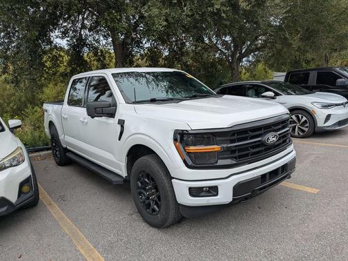 Oxford White 2024 Ford F-150 XLT