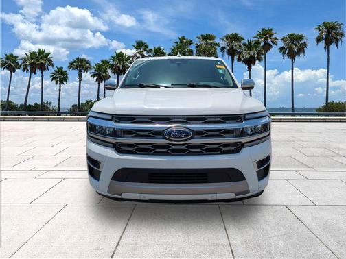 Star White Metallic Tri-Coat 2022 Ford Expedition Platinum