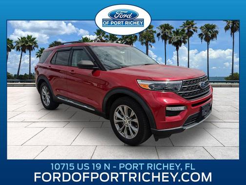 Rapid Red Metallic Tinted Clearcoat 2022 Ford Explorer XLT