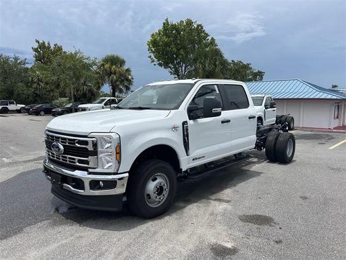 2025 Ford F-350 XL