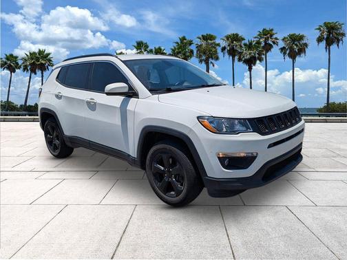 White Clearcoat 2018 Jeep Compass Latitude