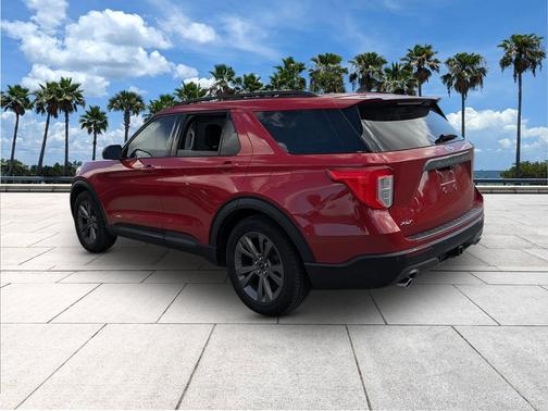 Rapid Red Metallic Tinted Clearcoat 2021 Ford Explorer XLT