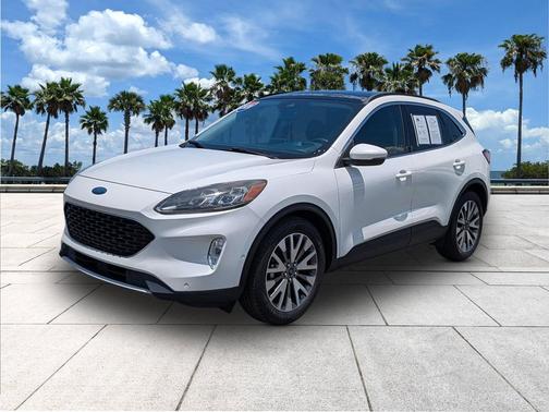 Star White Metallic Tri-Coat 2020 Ford Escape Titanium