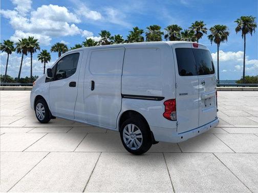 2021 Nissan NV200 SV