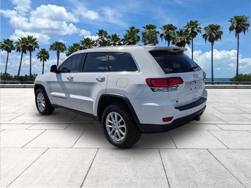 2022 Jeep Grand Cherokee Laredo
