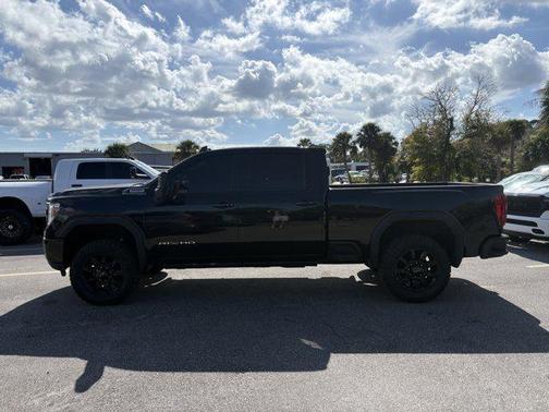 2022 GMC Sierra 2500 AT4