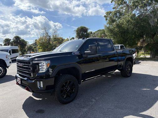 2022 GMC Sierra 2500 AT4