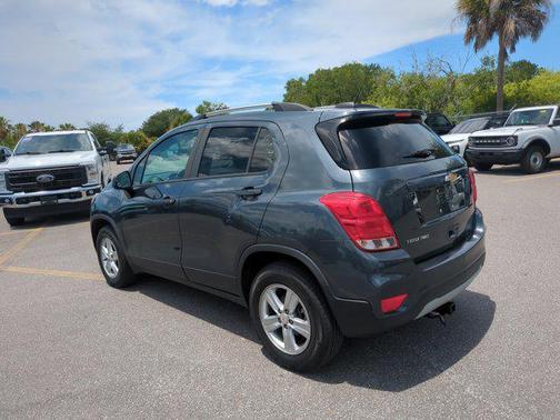 Shadow Gray Metallic 2021 Chevrolet Trax LT