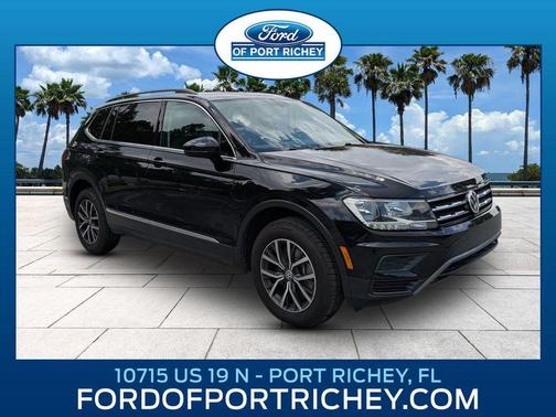 Deep Black 2020 Volkswagen Tiguan 2.0T SE