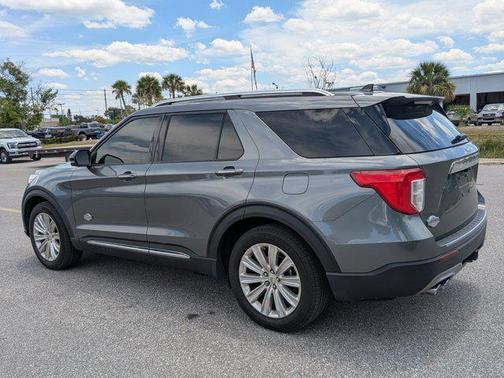Carbonized Gray Metallic 2024 Ford Explorer King Ranch