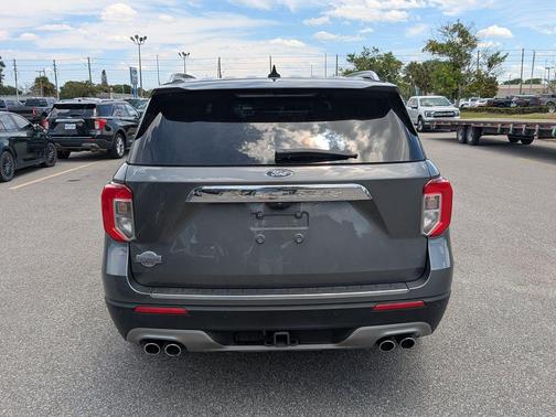 Carbonized Gray Metallic 2024 Ford Explorer King Ranch