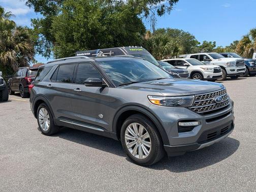 Carbonized Gray Metallic 2024 Ford Explorer King Ranch