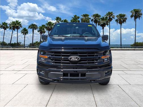 Agate Black Metallic 2026 Ford F-150 XLT
