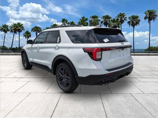 Star White Metallic Tri-Coat 2026 Ford Explorer ST