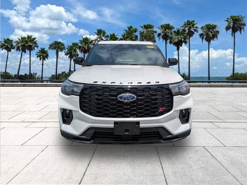 Star White Metallic Tri-Coat 2026 Ford Explorer ST
