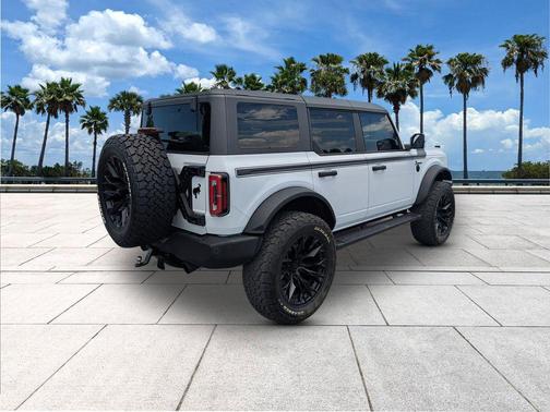 Oxford White 2024 Ford Bronco Wildtrak