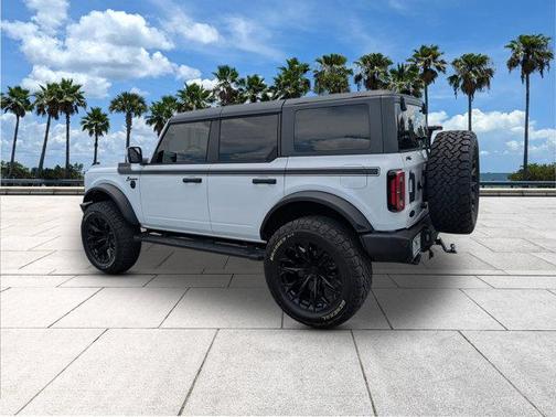 Oxford White 2024 Ford Bronco Wildtrak