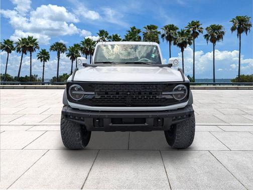 Oxford White 2024 Ford Bronco Wildtrak